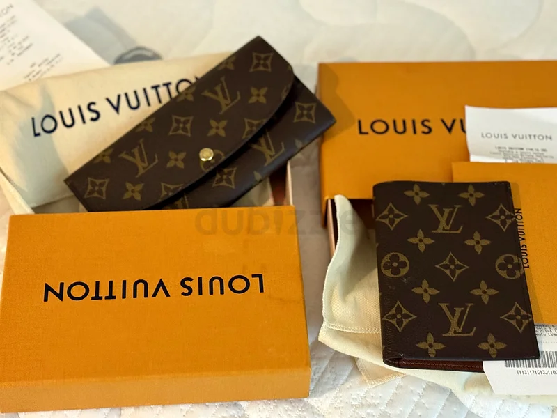 Authentic LV632381071528981111