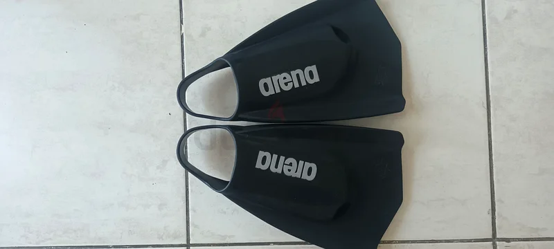 Arena power fins size  38/39 40/41 available 42/4363241122197763112