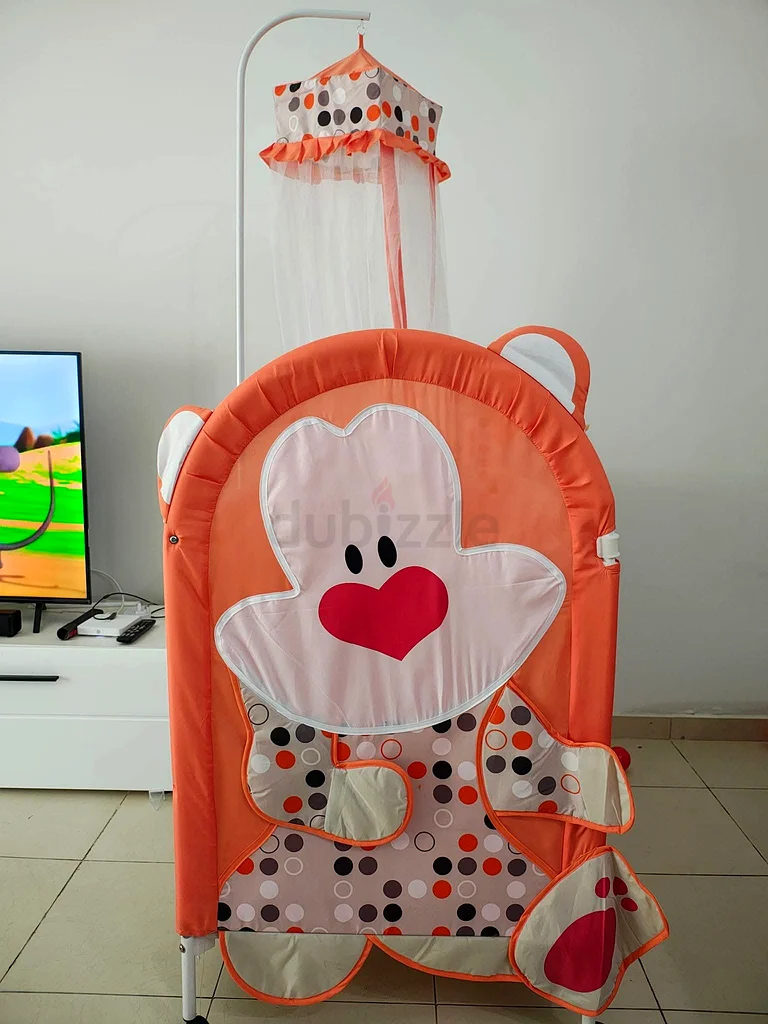 سرير أطفال قابل للتعديل للبيع الفوري63176191464961111