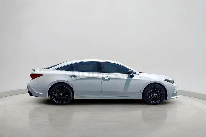 2022 Toyota Avalon Limited 3.5L | GCC Specifications63138715760386112