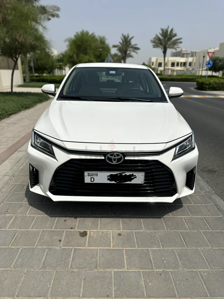 تويوتا ياريس 2023631666313072671117