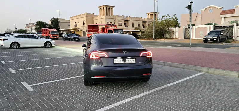 تسلا موديل 3 لعام 2023، المدى الطويل - نظام القيادة الذاتية المحسن | دول مجلس التعاون الخليجي | حالة ممتازة63223315676162114