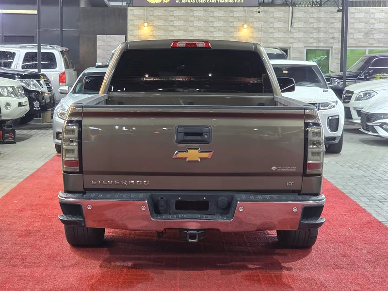 شفرليه سلفرادو LT Z71 
موديل : 2015
ممشى : 226000 كم
السعر : 62000 درهم
مواصفات خليجية63172649336578114