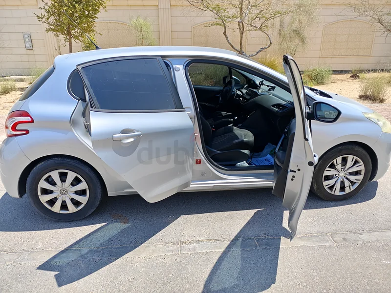 Peaguet 208 2015 GCC with Cruise Control63134988249217113