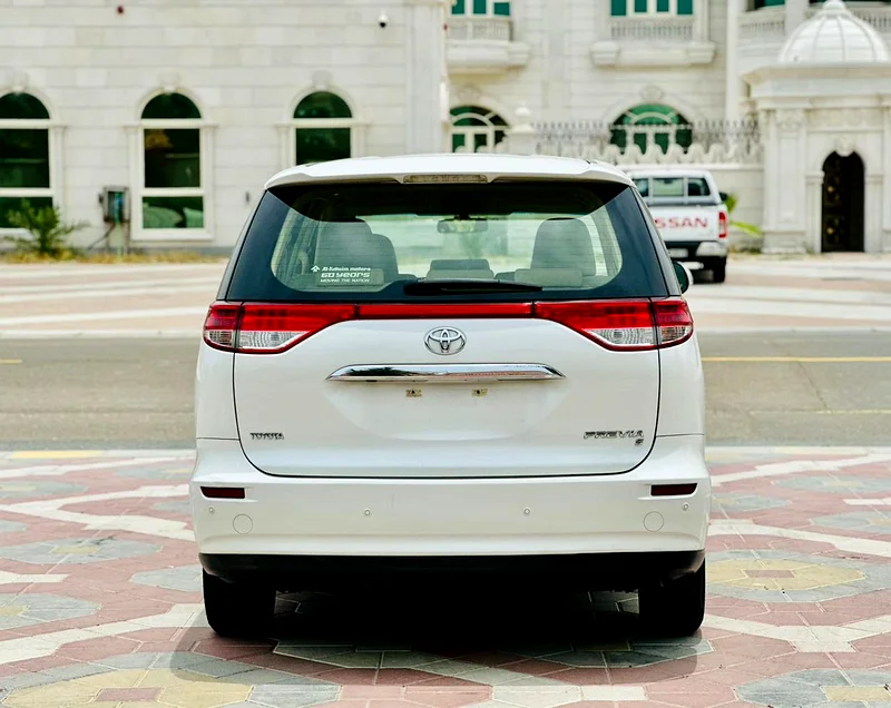 2015 TOYOTA PREVIA S 2.7L GCC SPECIFICATION LESS KMS ORGINAL PAINT IN VERY EXCELLENT CONDITION63147207632643114