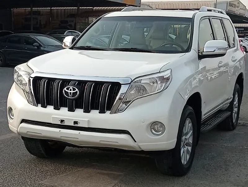 Toyota Land Cruiser Prado VXR V6 4.0L MODEL 201663146289694211112