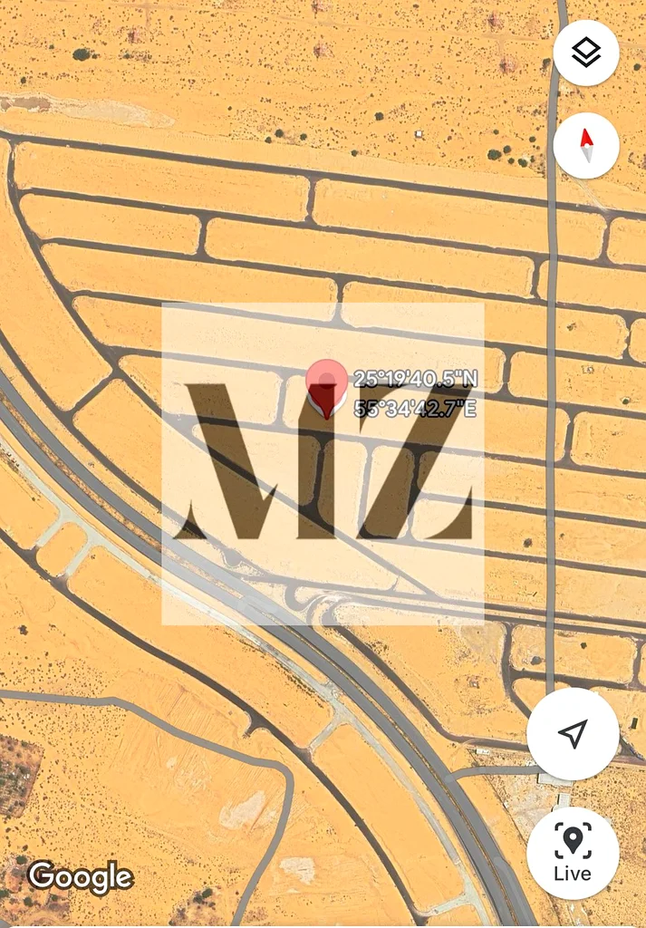 For sale land in Mezeraa suburb Rahmaniya area of 3600 feet close to the main street required 500 thousand negotiable63183715701506111