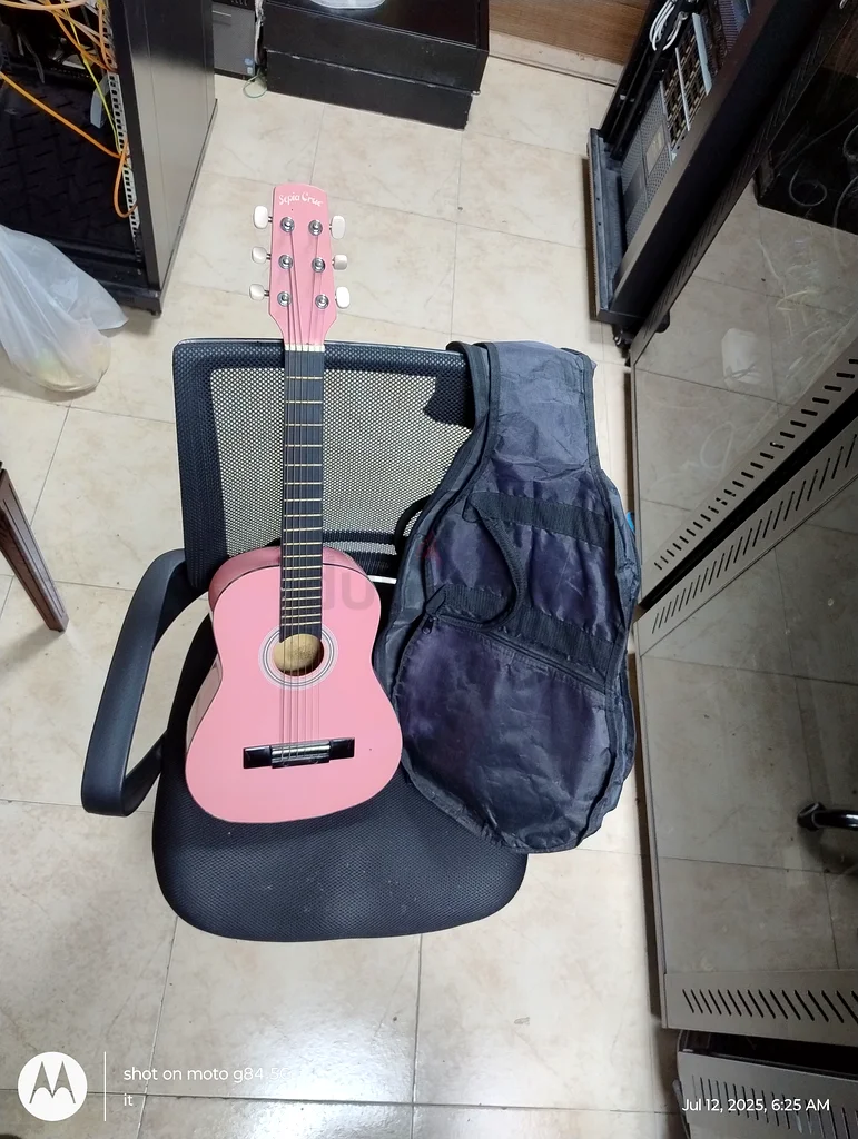 Cute Pink Acoustic Guitar with Bag - Perfect for Beginners!63205878439939112