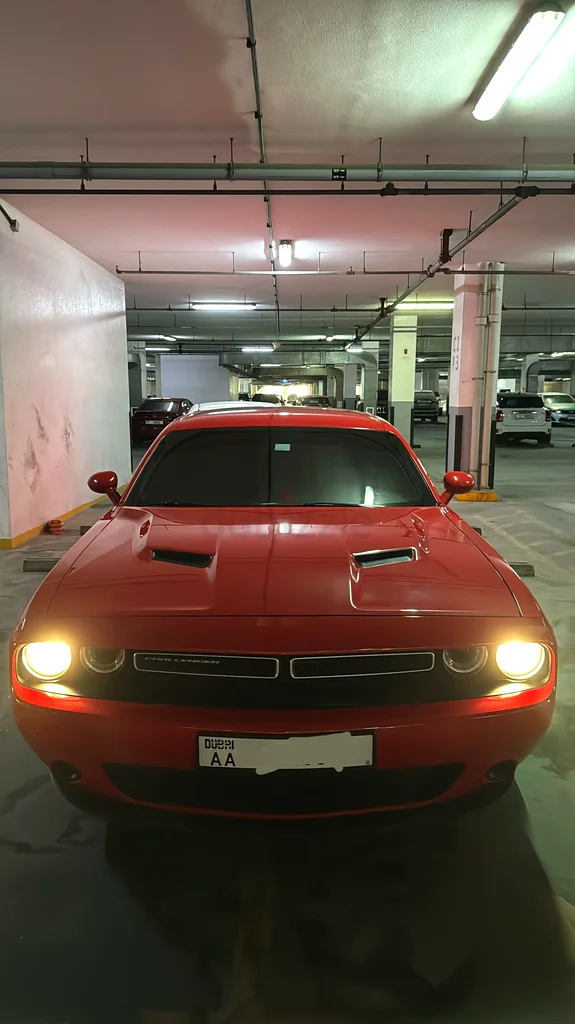 Dodge challenger 2016 SRT Red ,57,50063223818439426112