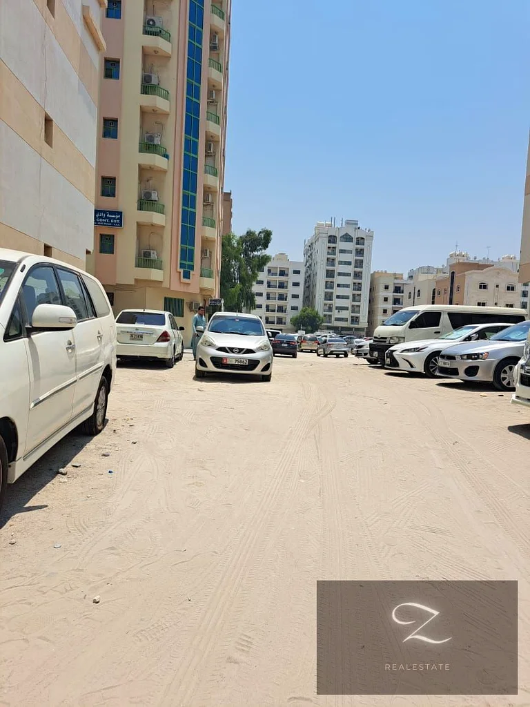 للبيع قطعة أرض في الشارقة، منطقة البطينة، منطقة شرق، موقع استراتيجي في وسط الشارقة63183235744131114