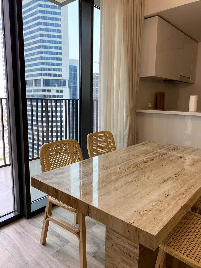 Dining Table63186271172227111