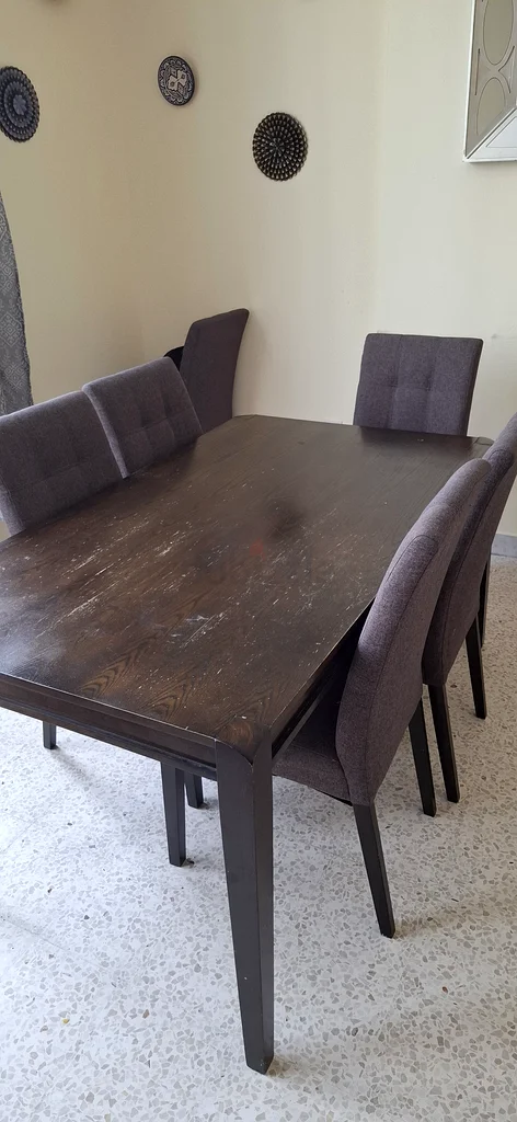 Stylish Dark Wood Dining Table with Four Chairs63216835844611111