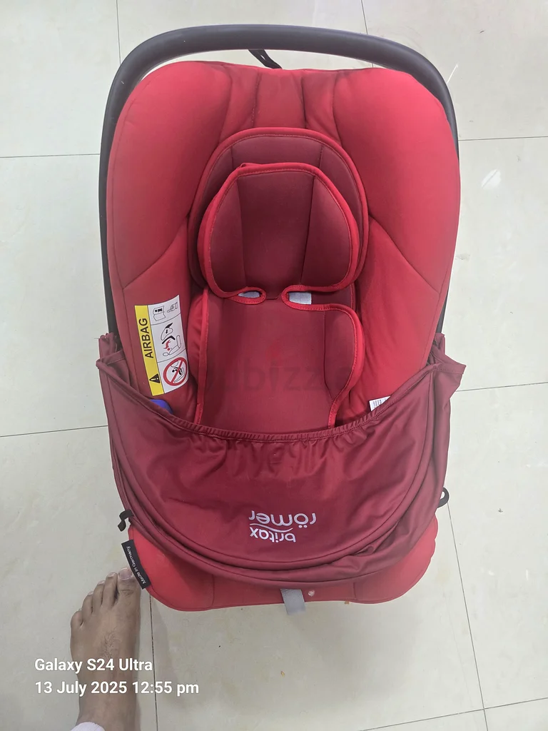 مقعد سيارة للرضع للبيع بسعر 450 درهمًا إماراتيًا63204866448899113