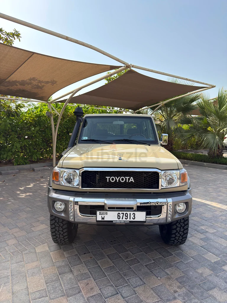 Toyota Land Cruiser Brownstone Limited Edition | 1 of 50 Worldwide | #22 | 15,000 KM63142586106115112