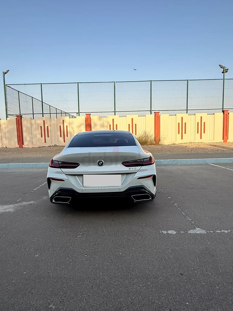 BMW 8 series , Under warranty (M package)63161068784642111