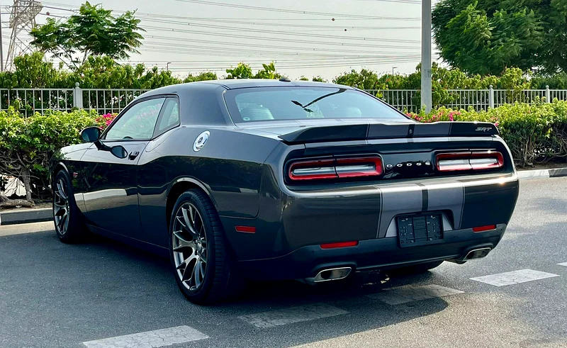 Dodge Challenger V8 SRT8 GCC No paint  accident63226219108737114