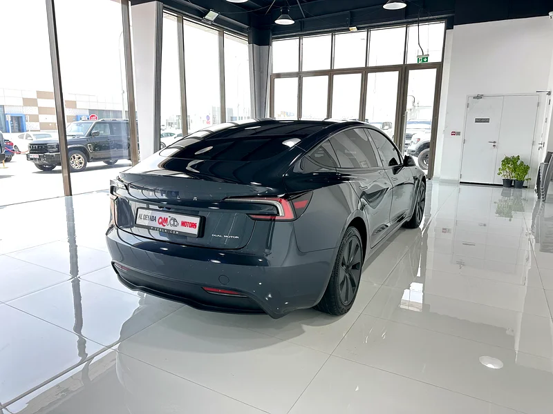 Tesla Model 3 Long Range63175258762499114