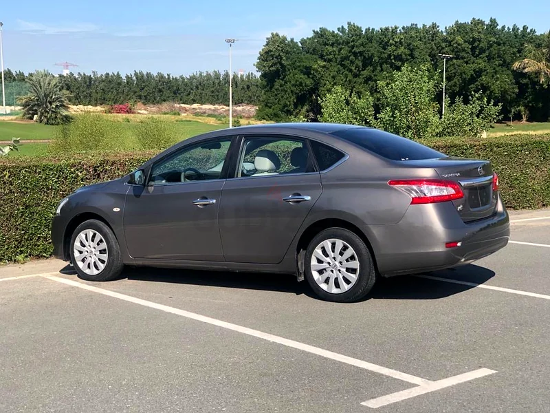 Clean GCC Nissan Sentra63137334822785113