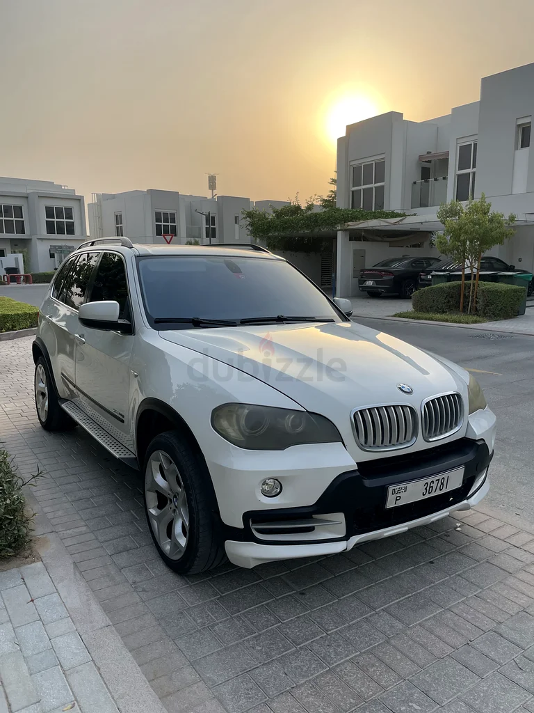 BMW X5 4.8i – Full Option – 7 Seater - Petrol63160158486531111