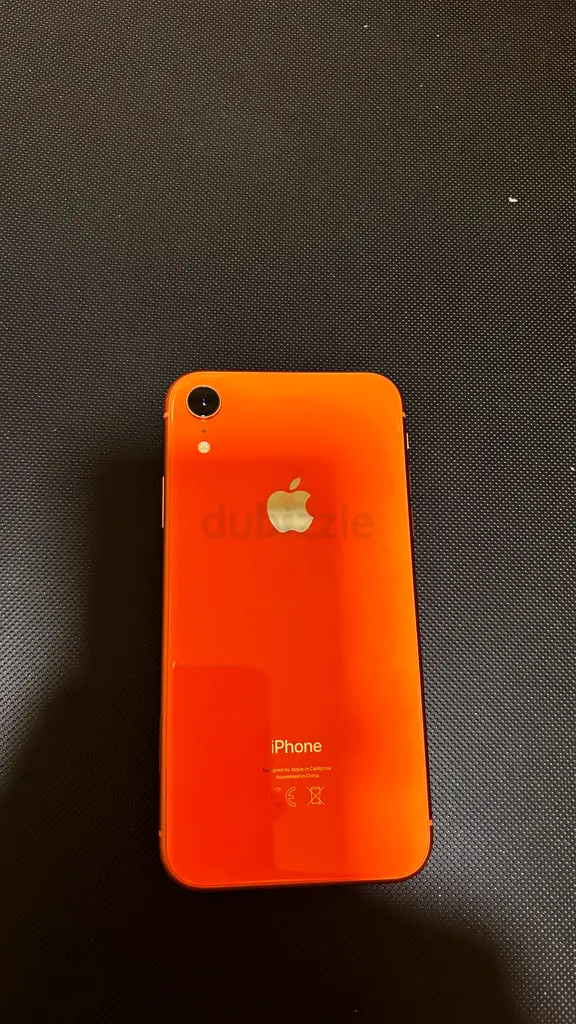 iPhone XR with 2 Protective Case63214903841281111