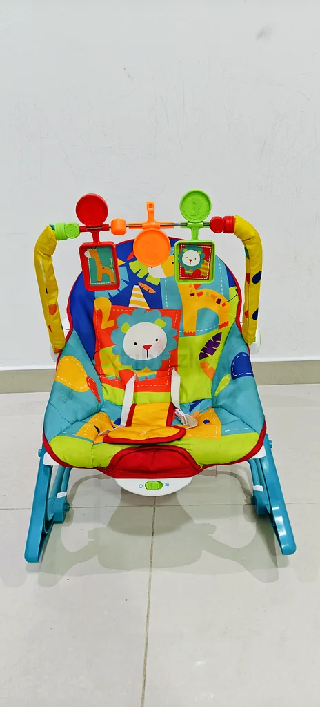 Bright and Fun Baby Rocker Chair for Your Little One!63204258432898113