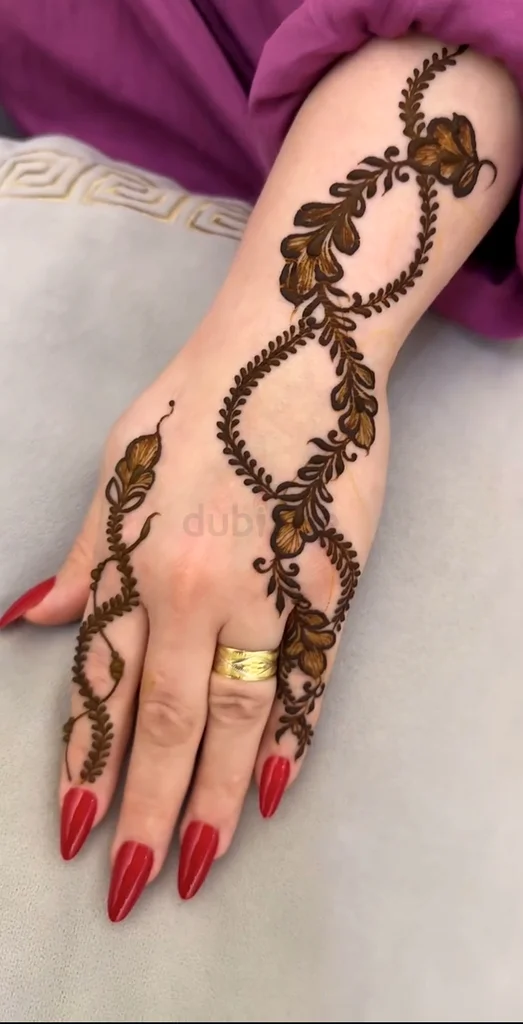 FREE HENNA in Ajman – Offer Valid Until 20th July! حناء مجانية في عجمان – العرض ساري حتى 20 يوليو!63186767242627112