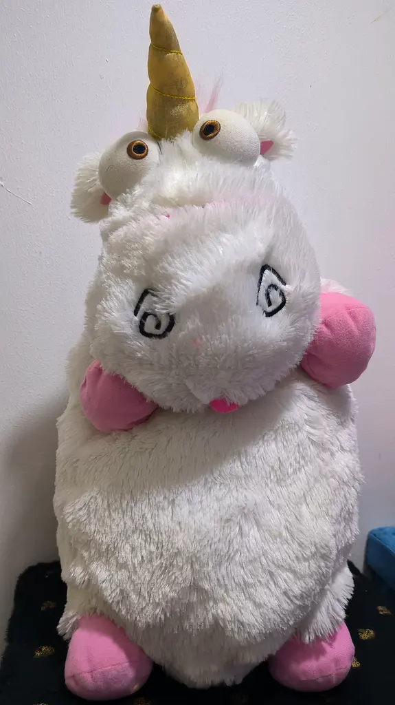 Adorable Unicorn Stuffed Toy - Perfect for Cuddles!