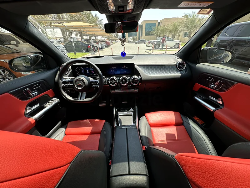 Mercedes GLA-200 - 2024 Model - First Owner - Excellent Conditions - GCC Specs63146744997379111