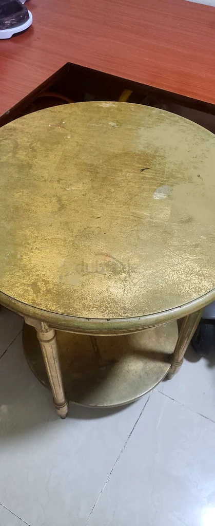 Vintage Round Side Table - Perfect for Any Room!63185236878081111