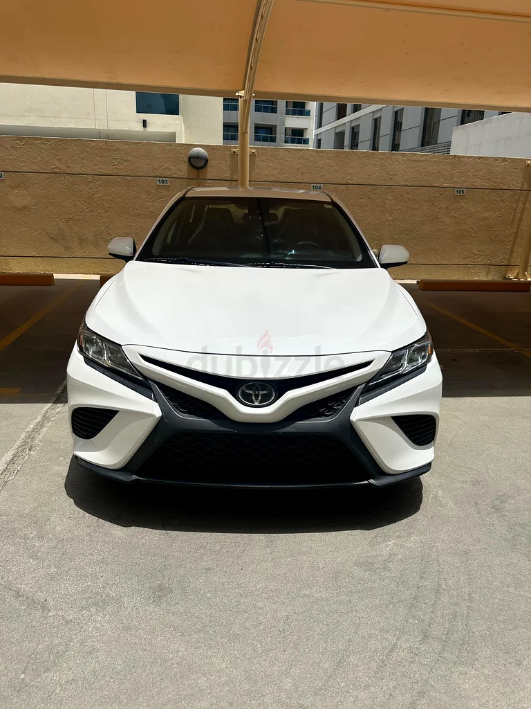 Toyota Camry SE  201963164767570689112