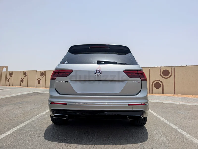 Volkswagen Tiguan R-Line 2018 - Full Option - GCC Specs63155089813251112