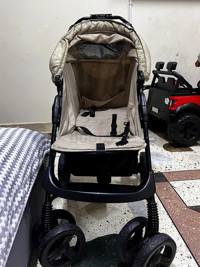 Stylish and Comfortable Baby Stroller for Sale63205885725057111