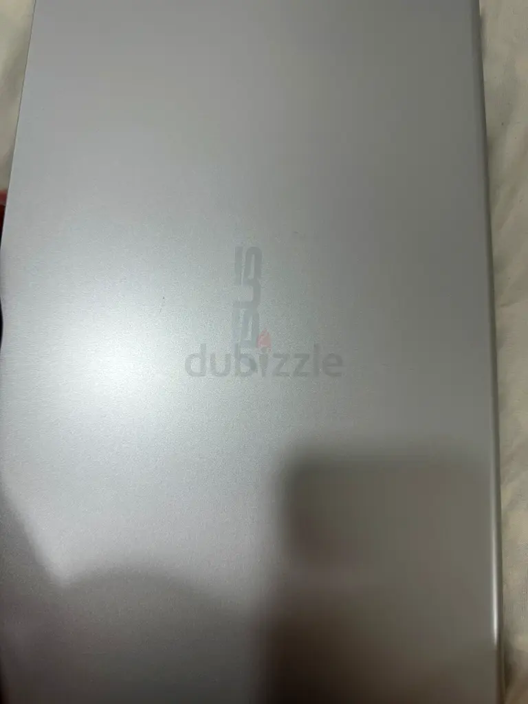 Asus Laptop - Sleek Design and Reliable Performance63255531384322113