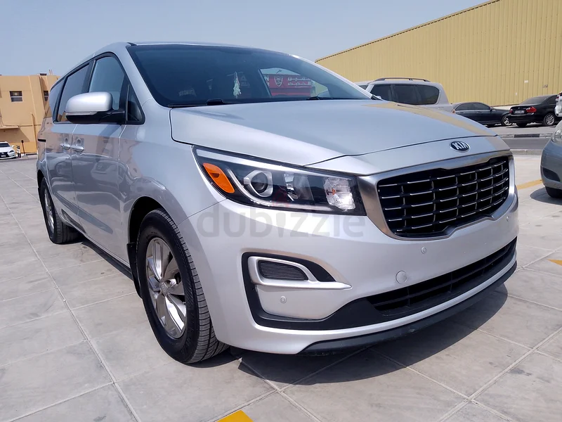 Kia carnival Sedona Lx 8  USA seater rear camera screen automatic door child Ac like brand new63152289749762112