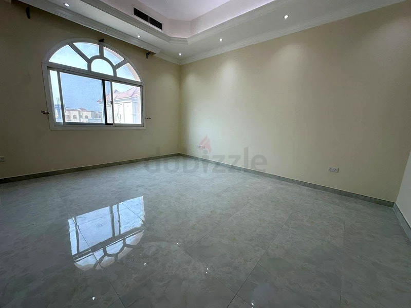غرفة استوديو متاحة في منطقة التور63128168086913111
