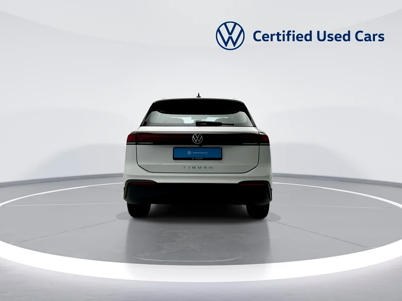 Tiguan Life with Rear Camera View (REF#03276)63170387002114114