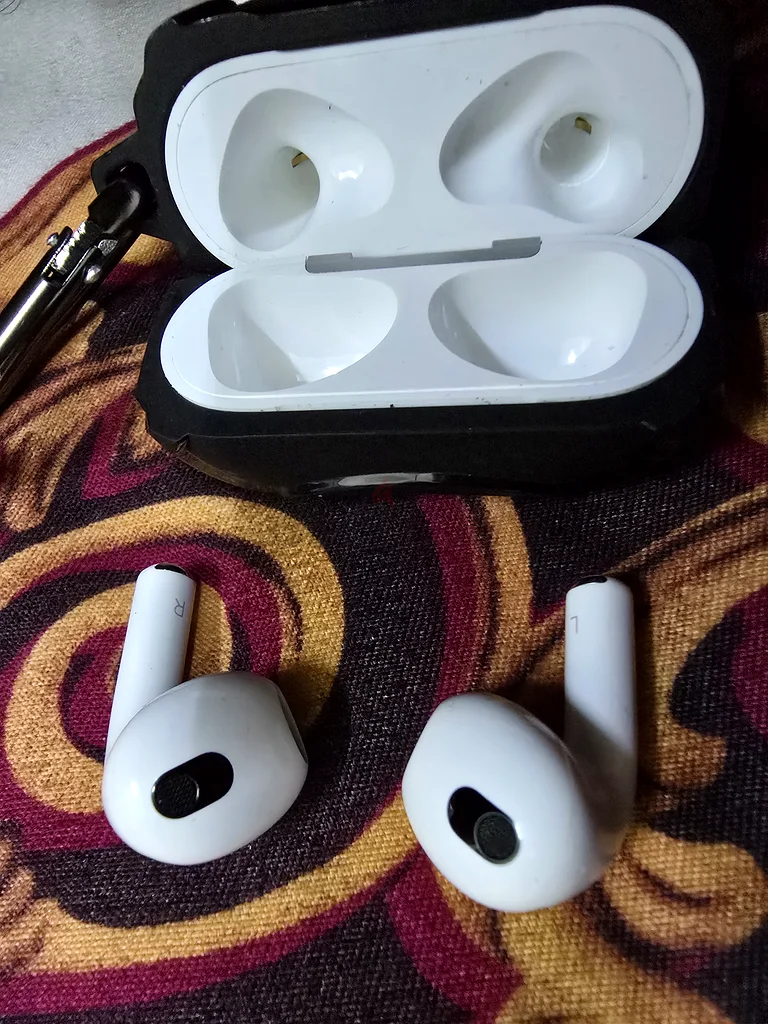 آبل إيربودز الجيل الثالث63190117923331112