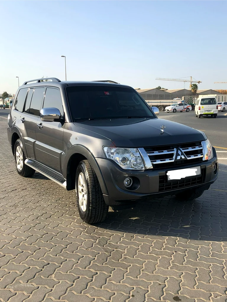 Mitsubishi Pajero 2012, Grey, Great Condition632256968308501119