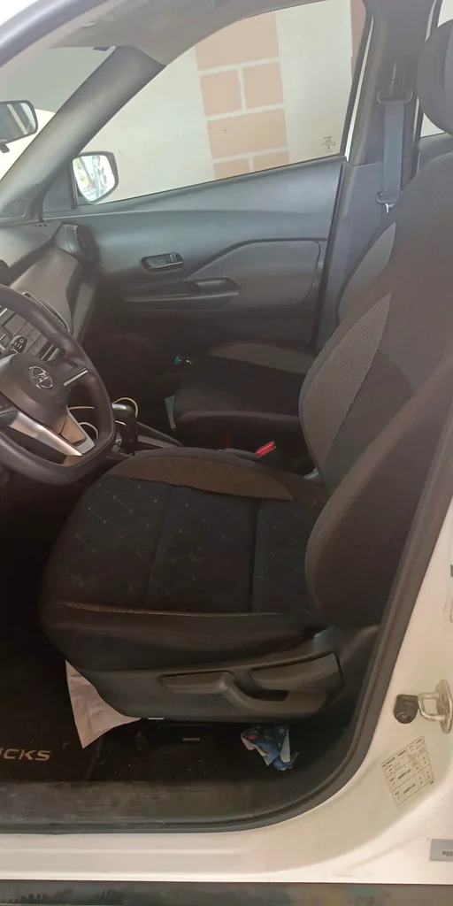 Nissan kicks63231159312386112