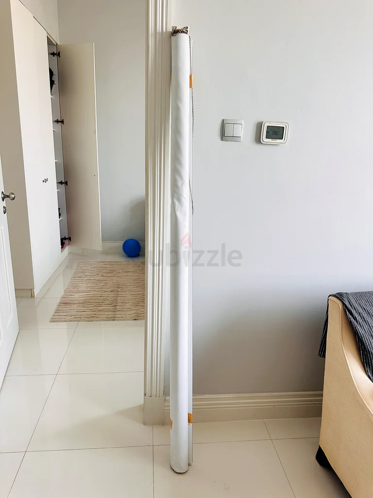 Elegant White Roller Blinds for a Modern Look63189617898883110