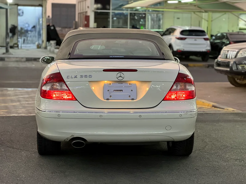 CLK 350_Year_2008_KMs 108000_ Japanese specs_v6_beige interior63231639666305112