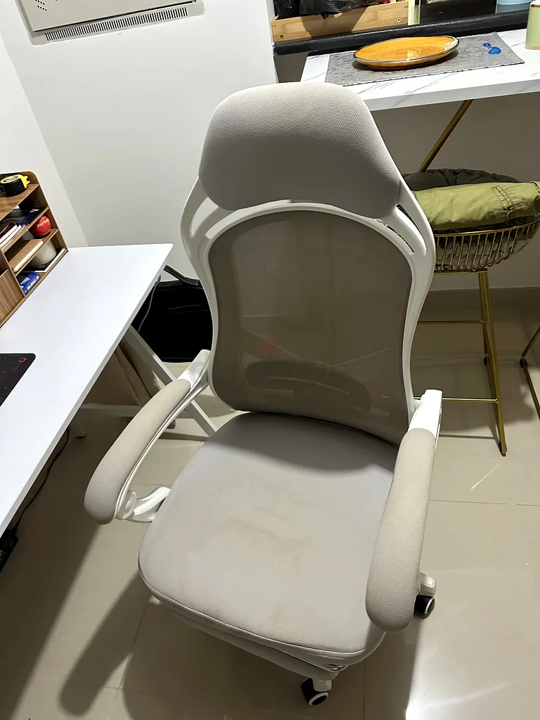 Stylish and Comfortable Office Chair for Sale!632178228344331115