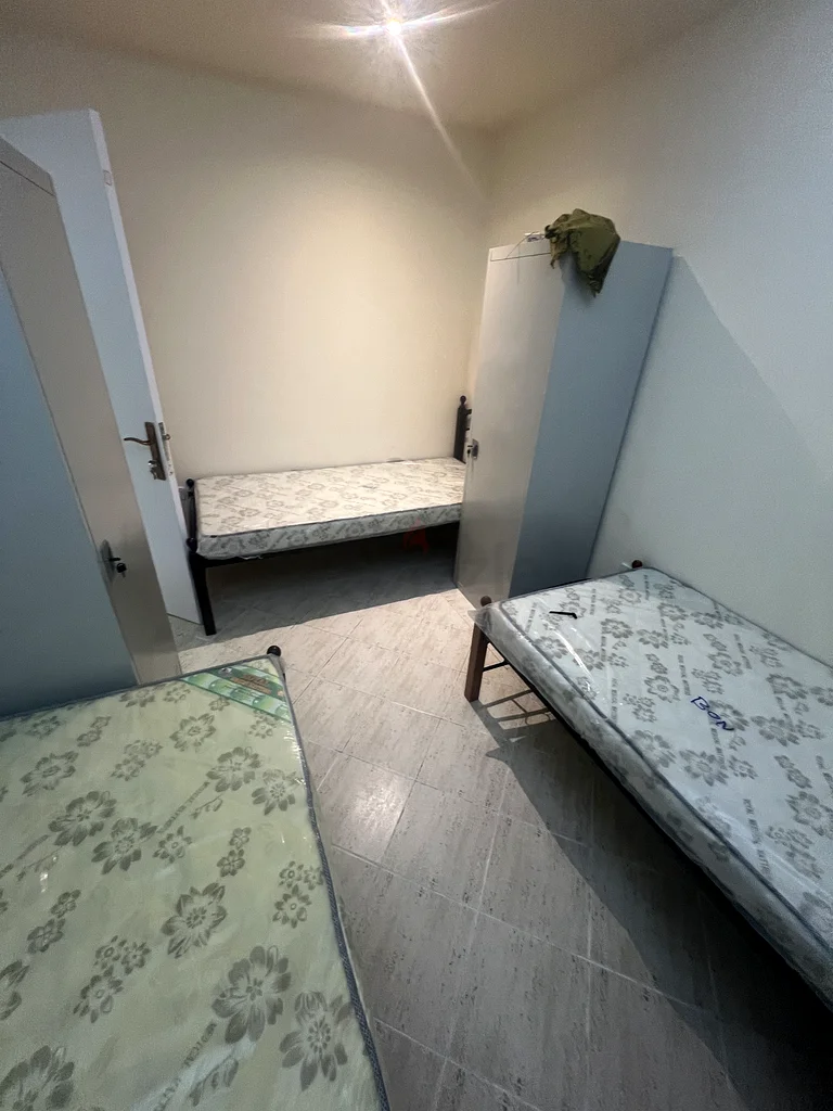 Exicutive lady bad space available in front of Al Nahda Metro station63624809788546111
