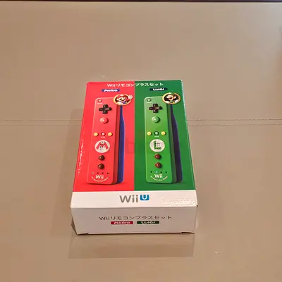 Nintendo Wii U Mario and Luigi Controller Set - Unleash Your Gaming Adventure!