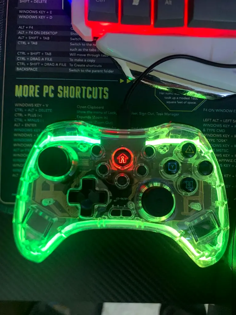 Gaming setup63228306107650119