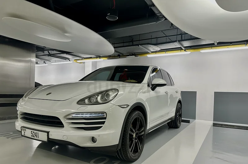 Well-Maintained Porsche Cayenne63150023093889112