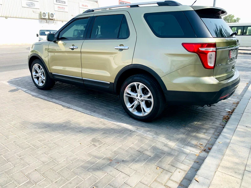 Ford explorer 2013 limited in mint condition63149118352129114