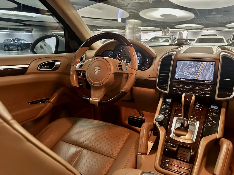Well-Maintained Porsche Cayenne63150023093889114