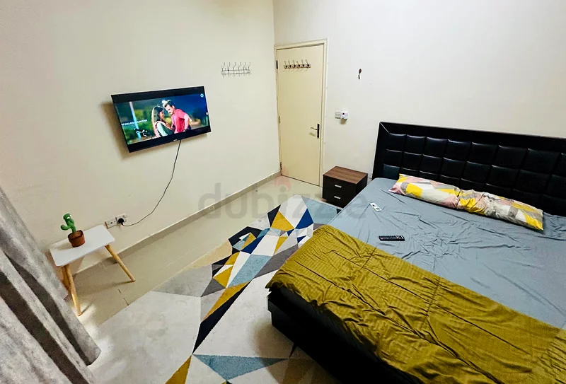 غرفة خاصة للايجار | زوجان/ سيدتان تعملان في منطقة النهدة، الشارقة63127778051585111