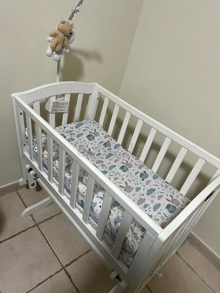 Beautiful White Cradle for Your Little One63205364010626111